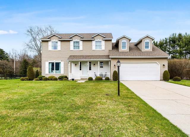 Property at 51810 Gentian Ln, Granger, IN 46530, 4 beds, 2.5 baths