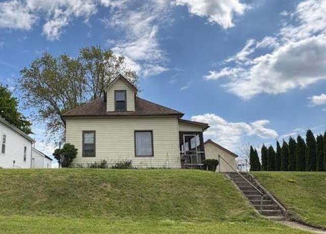 Property at 106 E Hanna St, Columbia City, IN 46725, 3 beds, 1 bath