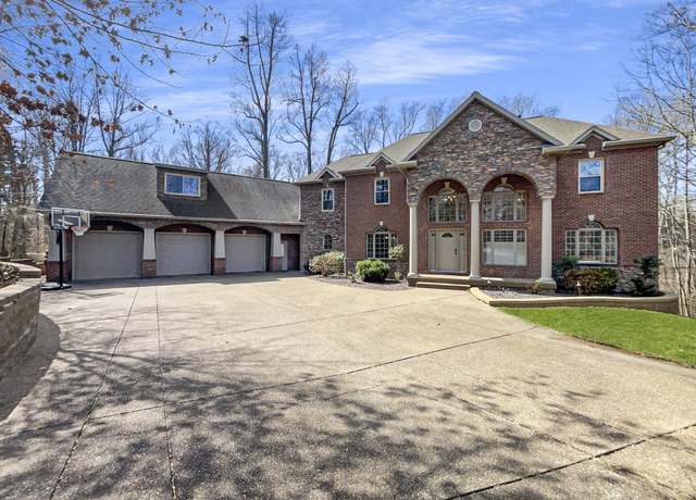 Property at 11110 Pinewood Cir, Evansville, IN 47725, 5 beds, 4.5 baths