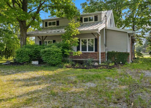 Property at 6226 Wheeling Ave, Muncie, IN 47304, 3 beds, 2.5 baths