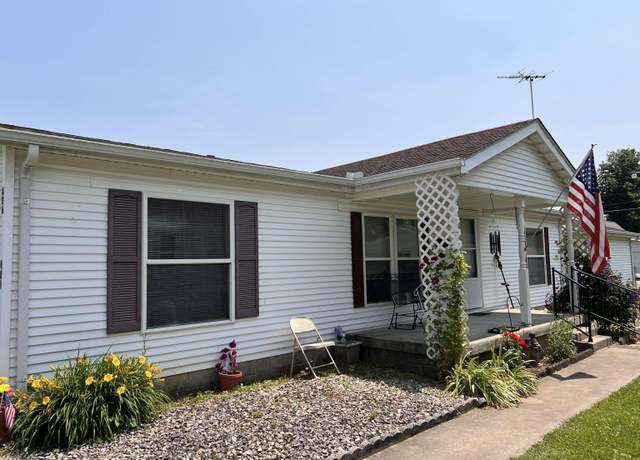 Property at 406 E South B St, Gas City, IN 46933, 3 beds, 2 baths