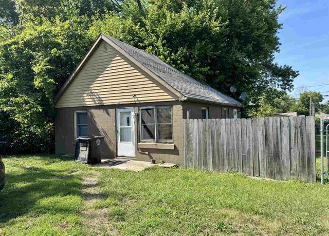 Property at 3625 Clermont Ave, Fort Wayne, IN 46806, 2 beds, 1 bath