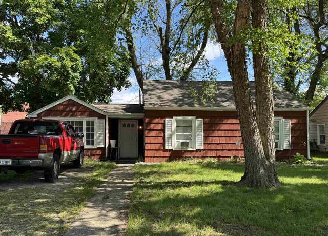 Property at 134 E Emerald St, Elkhart, IN 46514, 3 beds, 1 bath