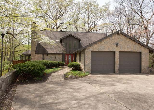 Property at 4201 Eisenhower Rd, Lafayette, IN 47905, 3 beds, 3.5 baths
