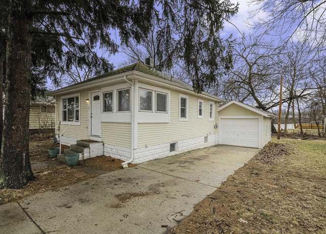 Property at 1438 Hudson St, Elkhart, IN 46516, 2 beds, 1 bath