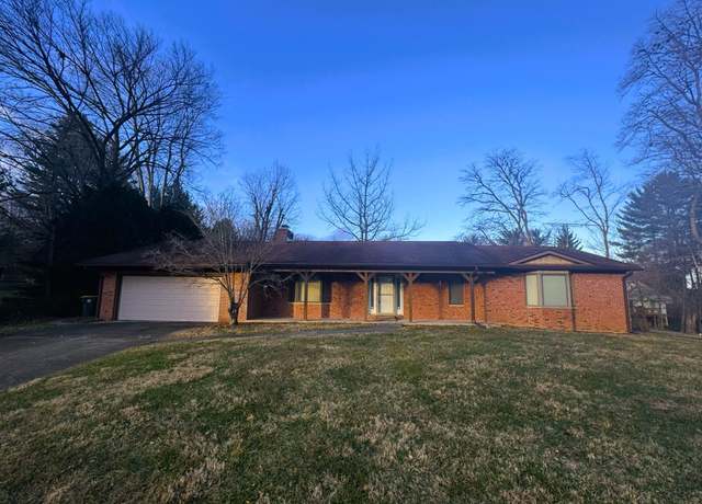 Property at 2955 N Lakewood Ct, Bloomington, IN 47408, 3 beds, 2.5 baths