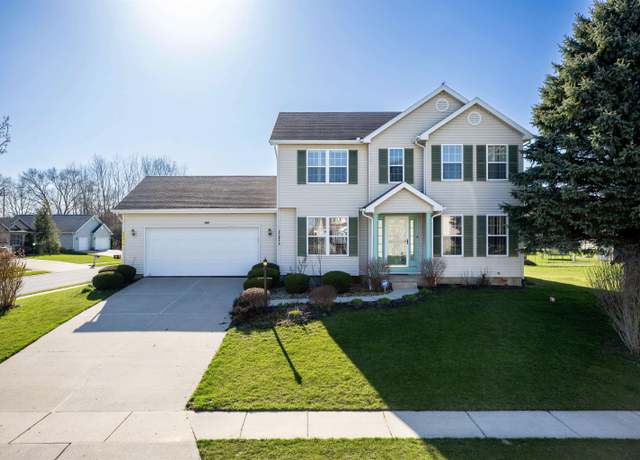 Property at 55214 Ivile Ave, Osceola, IN 46561, 4 beds, 3 baths