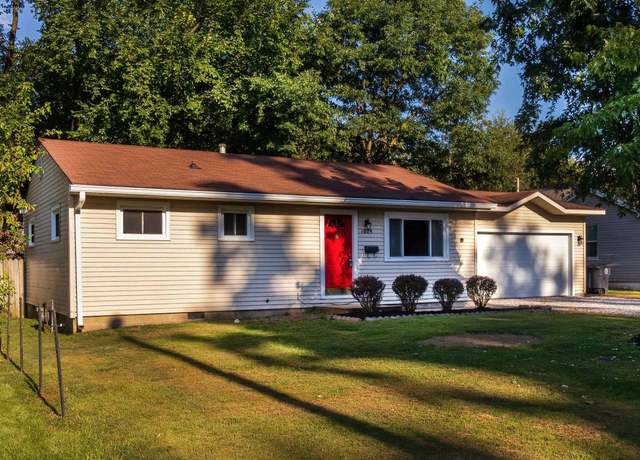 Property at 1624 Beckman Ave, Evansville, IN 47714, 3 beds, 1 bath
