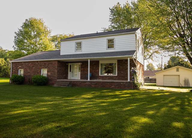 Property at 218 S 22nd St, Vincennes, IN 47591, 4 beds, 2.5 baths