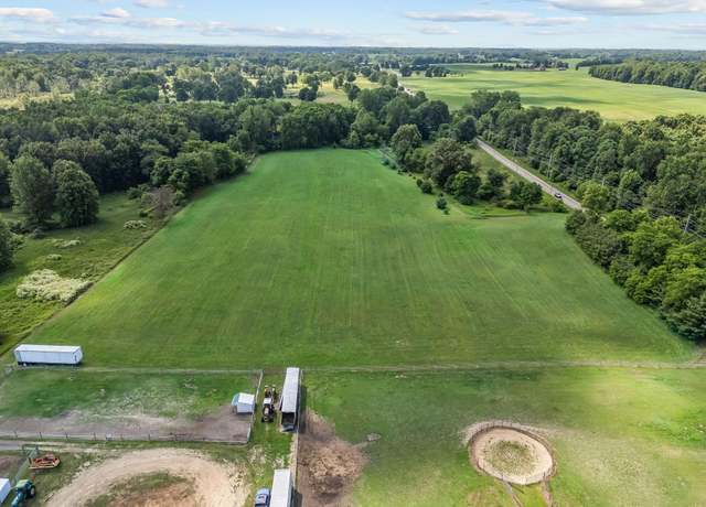 Property at 1875 W Winona Ave, Warsaw, IN 46580