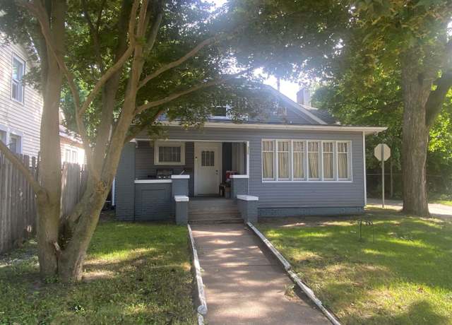 Property at 315 Vistula St, Elkhart, IN 46516, 3 beds, 1 bath
