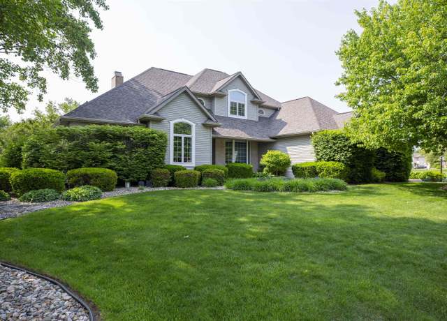 Property at 50661 Hedgewood Ct, Granger, IN 46530, 5 beds, 4 baths