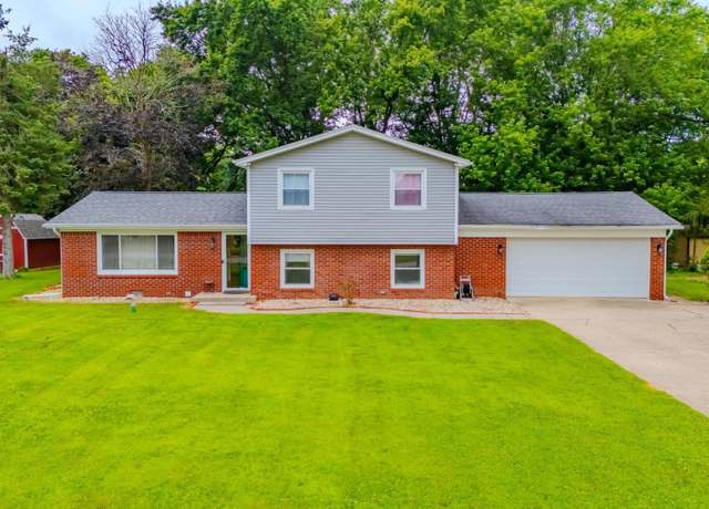 Property at 4417 N Grand Dr, Marion, IN 46952, 4 beds, 2 baths