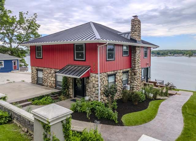 Property at 600 Lane 105 Lake James, Angola, IN 46703, 4 beds, 1.5 baths