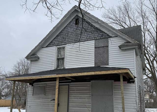 Property at 740 Cleveland Ave, South Bend, IN 46628, 2 beds, 1 bath