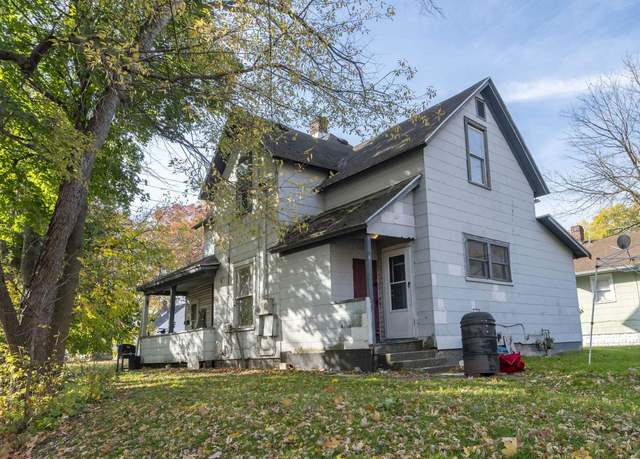 Property at 1815 Elwood Ave, South Bend, IN 46628, 4 beds, 2 baths
