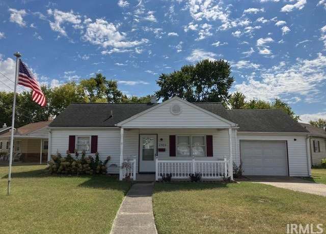 Photo of 1701 Main St, Vincennes, IN 47591
