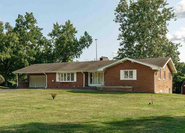 Property at 20050 Brookwood Dr, South Bend, IN 46637, 4 beds, 3.5 baths