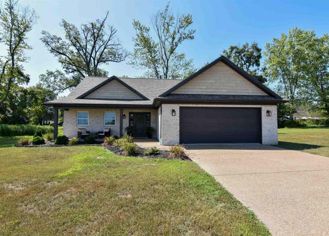 Property at 4715 Violet Dr, Evansville, IN 47725, 3 beds, 2.5 baths