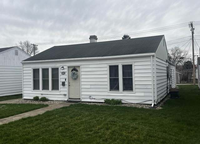 Property at 805 S Logan St, Mishawaka, IN 46544, 2 beds, 1 bath