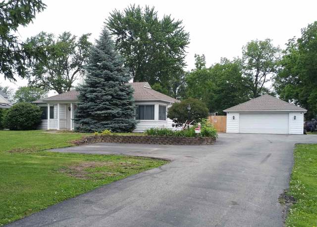 Property at 402 W Perkins St, Hartford City, IN 47348, 4 beds, 1.5 baths
