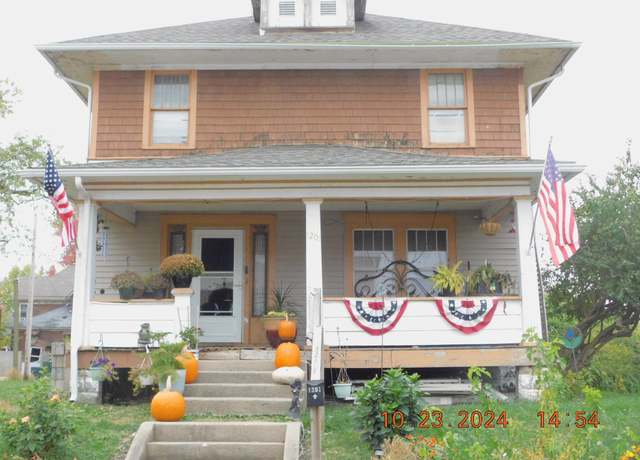 Property at 1201 S Elm St, Muncie, IN 47302, 5 beds, 1.5 baths