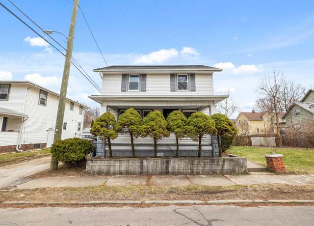 Property at 1514 Bayer Ave, Fort Wayne, IN 46805, 3 beds, 1 bath