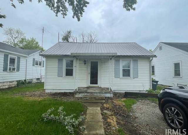 Property at 3007 S Hackley St, Muncie, IN 47302, 2 beds, 1 bath