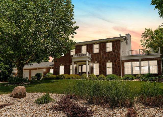 Property at 1106 Woodcrest Ln, Kendallville, IN 46755, 4 beds, 3 baths