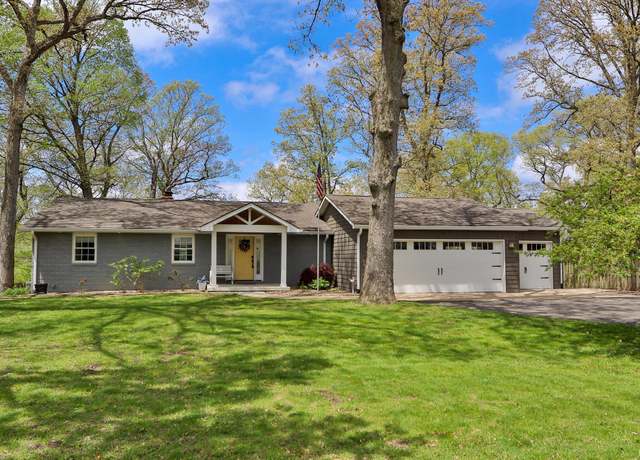Property at 1776 N Royal Oaks Dr, Monticello, IN 47960, 4 beds, 2.5 baths