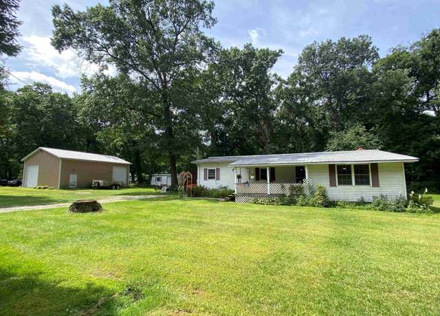 Property at 54085 Independence St, Elkhart, IN 46514, 3 beds, 1 bath