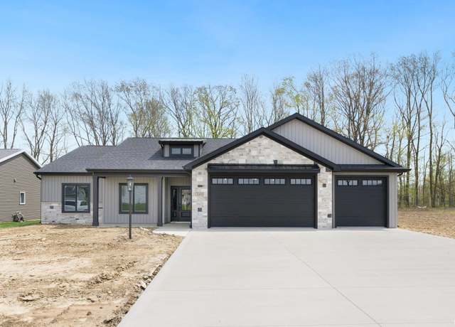 Property at 348 N Sweet Briar Ct, Columbia City, IN 46725, 3 beds, 2.5 baths