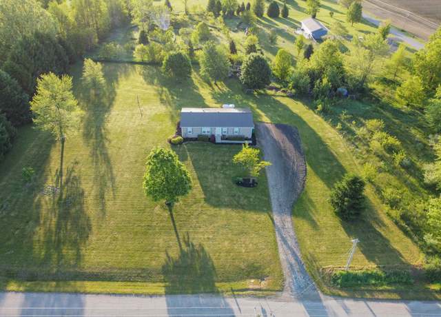 Property at 8954 S 425 W, Silver Lake, IN 46982, 3 beds, 2 baths
