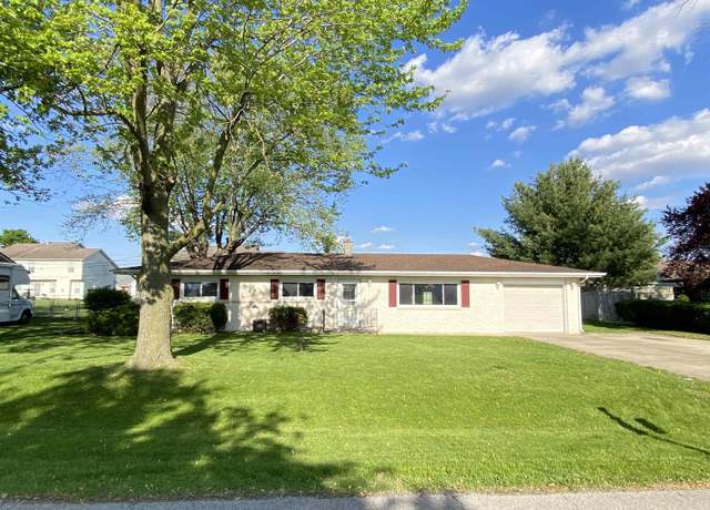 Property at 207 Eastland Dr, Lafayette, IN 47905, 3 beds, 1.5 baths