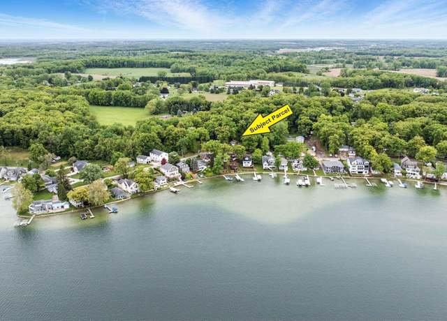 Property at 3665 W Shady Side Rd, Angola, IN 46703, 3 beds, 2.5 baths