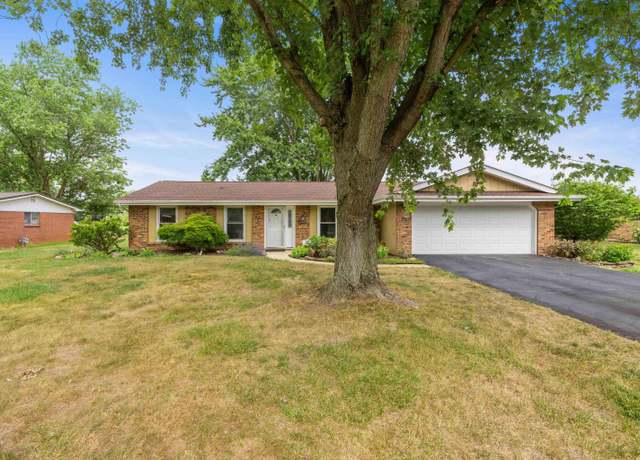 Property at 2016 Bradford Dr, Auburn, IN 46706, 3 beds, 1.5 baths