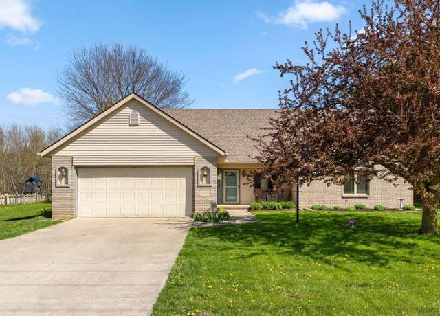 Property at 10031 Hosler Rd, Leo, IN 46765, 4 beds, 2.5 baths