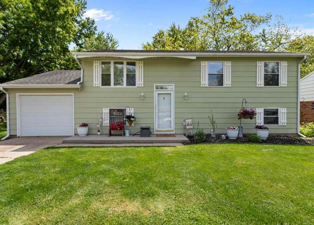Property at 1804 Saint Charles Ct, Kokomo, IN 46902, 4 beds, 2 baths