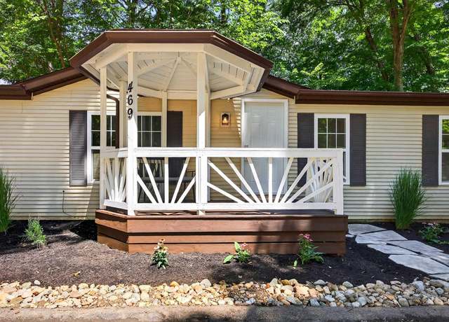 Property at 469 E Fawn Ridge Trl, Bloomington, IN 47408, 4 beds, 3 baths