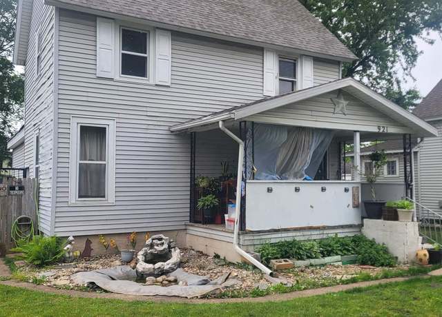 Property at 921 S 34th St, South Bend, IN 46615, 3 beds, 1.5 baths