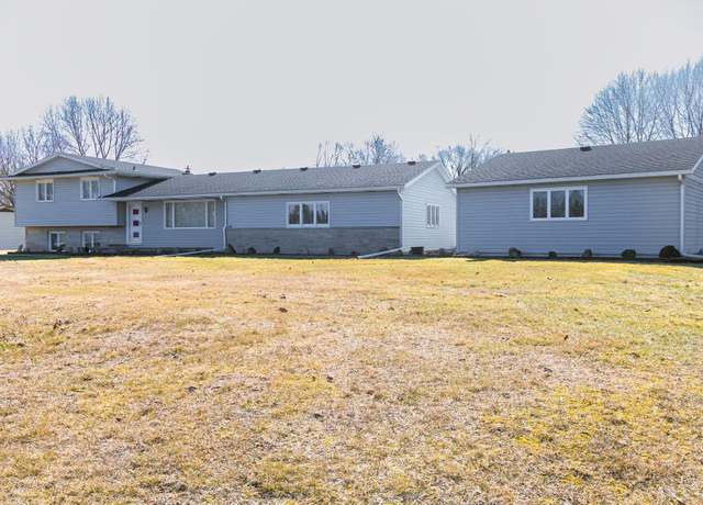Property at 1442 N Terrace Hills Rd, Kendallville, IN 46755, 3 beds, 2.5 baths