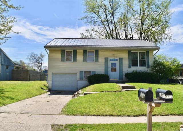 Property at 1717 Gleneagles Dr, Kokomo, IN 46902, 3 beds, 2 baths