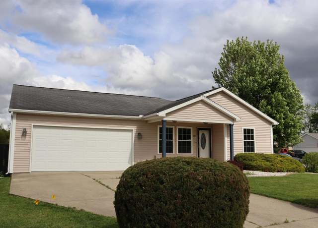 Property at 1605 Tippecanoe Dr, Goshen, IN 46526, 4 beds, 1 bath