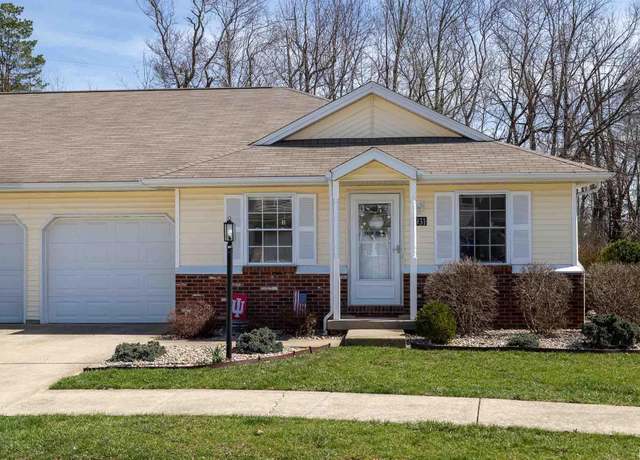 Property at 3931 S Cramer Cir, Bloomington, IN 47403, 3 beds, 2 baths