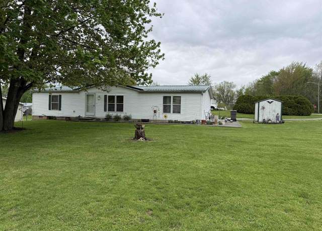 Property at 102 Willow Bend Dr, Wolcottville, IN 46795, 3 beds, 2 baths