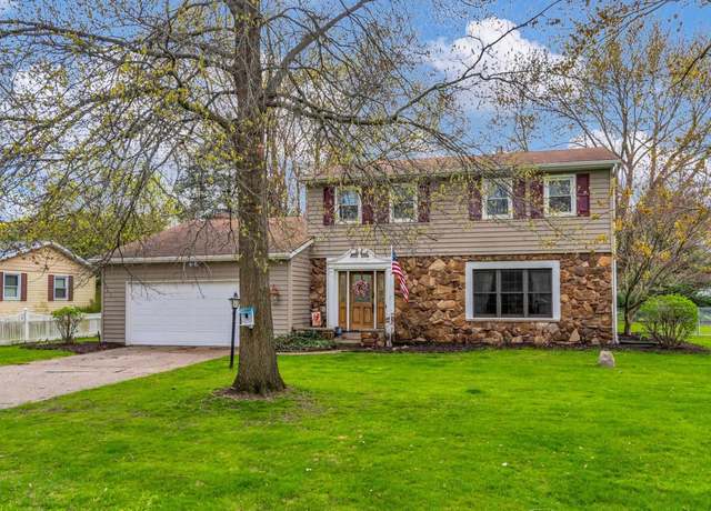 Property at 58965 Sunrise Ln, Elkhart, IN 46517, 4 beds, 2.5 baths