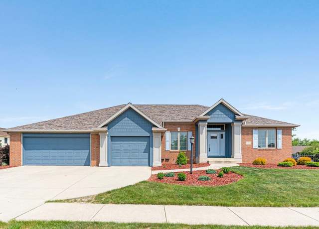 Property at 10516 N Westlakes Dr, Fort Wayne, IN 46804, 4 beds, 2 baths