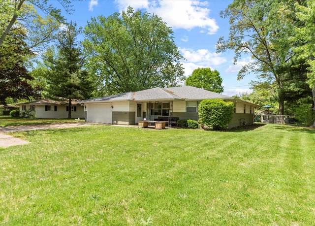 Property at 17495 Cleveland Rd, South Bend, IN 46635, 3 beds, 2 baths