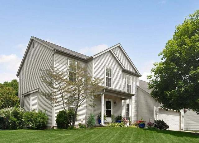 Property at 18165 Farmington Hills Dr, South Bend, IN 46637, 4 beds, 2.5 baths