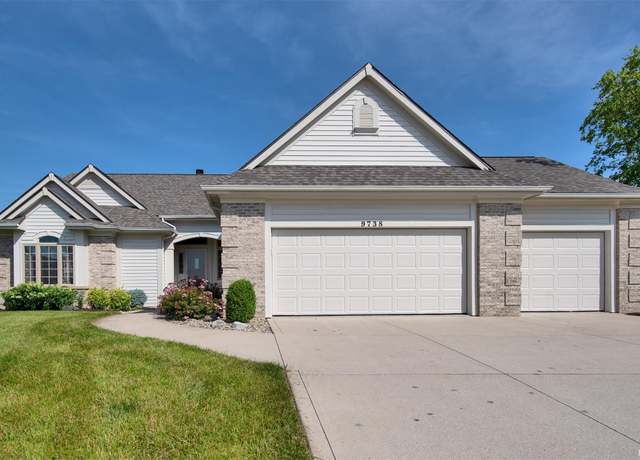 Property at 9738 Kalmia Ct, Fort Wayne, IN 46804, 4 beds, 3 baths